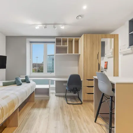 Apartamento Brand New Student Only In Leeds *